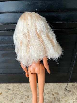 Muñeca Sindy rubia