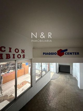 Local comercial en venta en Ensanche - Sar en Santiago de Compostela