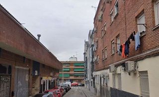 Piso en venta en Numancia en Madrid