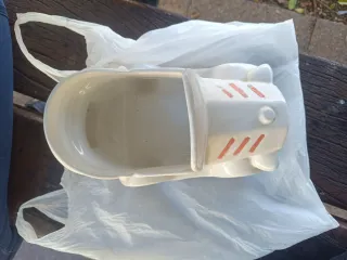 Figura cerámica coche antiguo