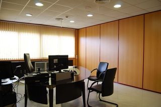 Nave industrial en alquiler en Centro - Doña Mercedes en Dos Hermanas