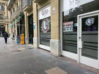 Local comercial en alquiler en Centro en San Sebastián-Donostia