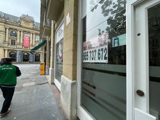 Local comercial en alquiler en Centro en San Sebastián-Donostia