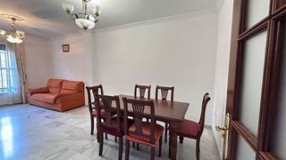 Casa adosada en venta en Valencina de la Concepción