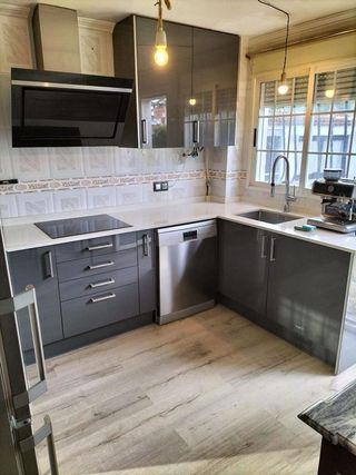 Chalet en venta en Entrepinos en Eliana (l´)