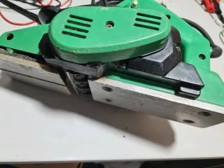 Cepillo Eléctrico Hitachi P20SA2