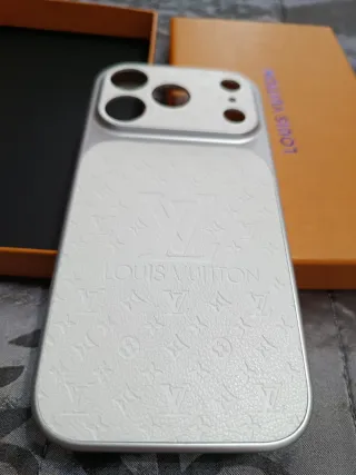 Cover iPhone 17 Pro Louis Vuitton