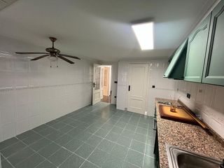 Piso en venta en Zona Avenida al Vedat en Torrent