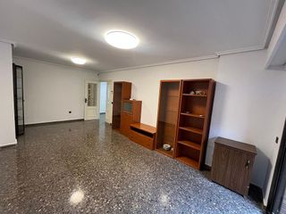 Piso en venta en Zona Avenida al Vedat en Torrent