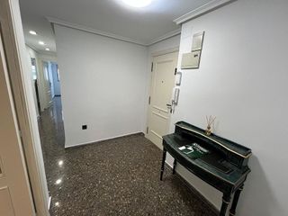 Piso en venta en Zona Avenida al Vedat en Torrent