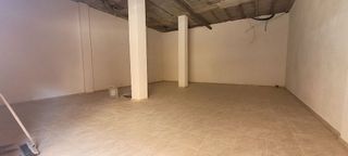 Local comercial en alquiler en Ciudad Jardín - Tagarete - El Zapillo en Almería