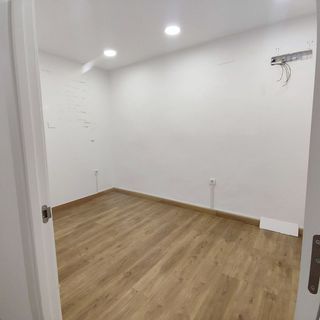 Local comercial en alquiler en Centro en Almería