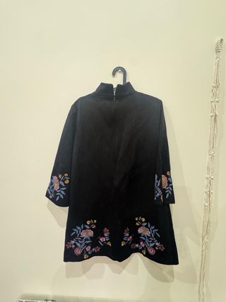 Vestido negro midi floral