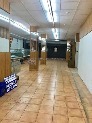 Local comercial en alquiler en Centro en Cáceres