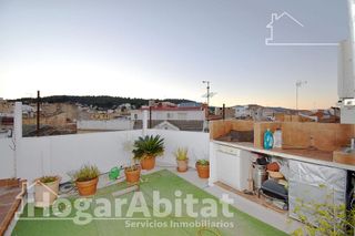 Casa adosada en venta en Centro en Chiva