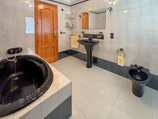 Chalet en venta en Atarfe