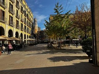 Garaje en venta en Eixample Nord – La Devesa en Girona