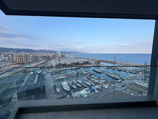 Dúplex en alquiler en Port en Badalona