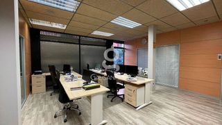 Local comercial en alquiler en Gavarra en Cornellà de Llobregat