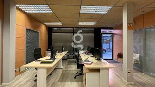 Local comercial en alquiler en Gavarra en Cornellà de Llobregat