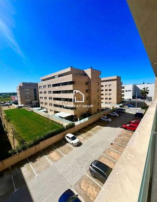 Piso en venta en Barri dels Escriptors en Salt