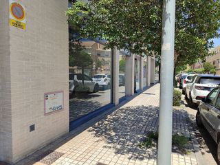Local comercial en alquiler en Utebo