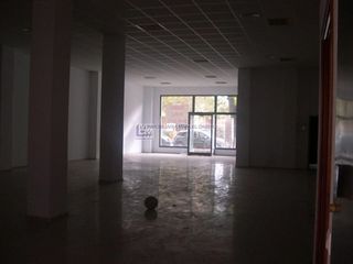 Local comercial en alquiler en Centro en Cáceres