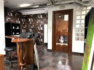 Local comercial en alquiler en Ensanche - Sar en Santiago de Compostela
