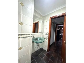 Local comercial en alquiler en Ensanche - Sar en Santiago de Compostela