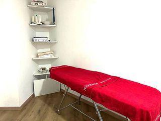 Local comercial en alquiler en Ensanche - Sar en Santiago de Compostela