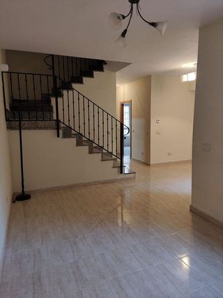 Casa adosada en venta en Corral de Almaguer