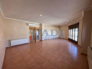 Chalet en venta en Valdepeñas