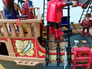 Barco Pirata Playmobil 70411 con Figuras
