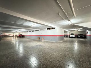 Garaje en venta en Elda