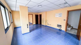 Edificio en venta en Albatera