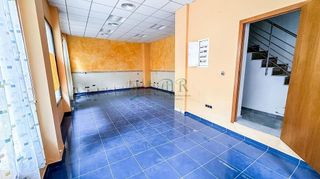 Edificio en venta en Albatera