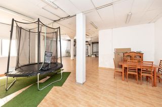 Local comercial en venta en Las Tres Cruces en Armilla