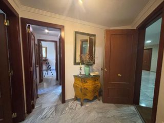 Piso en venta en La Buhaira en Sevilla