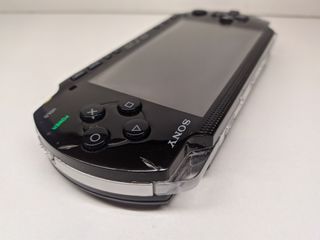 Sony PSP 1004 Nero + Regalo AR-K g.b