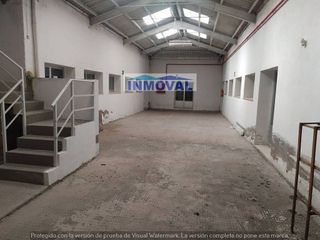 Local comercial en alquiler en Valdepeñas