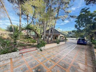 Chalet en venta en Zona Urbanizaciones en Alzira