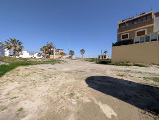 Terreno en venta en Adra