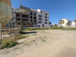 Terreno en venta en Adra