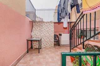 Casa adosada en venta en Residencial Triana - Barrio Alto en Gabias (Las)