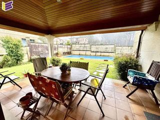 Chalet en venta en Porriño (O)