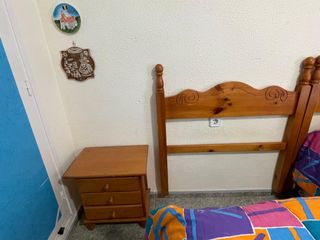 Conjunto 2 cabeceros y 2 mesillas madera