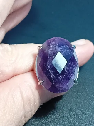 Anello in Argento con Ametista Faccettata