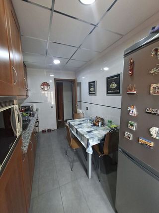 Piso en venta en Hospital - Parque sur en Albacete