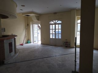 Local comercial en alquiler en Plaza de toros - Venta Vargas - Capitania en San Fernando