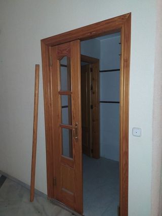 Local comercial en alquiler en Plaza de toros - Venta Vargas - Capitania en San Fernando